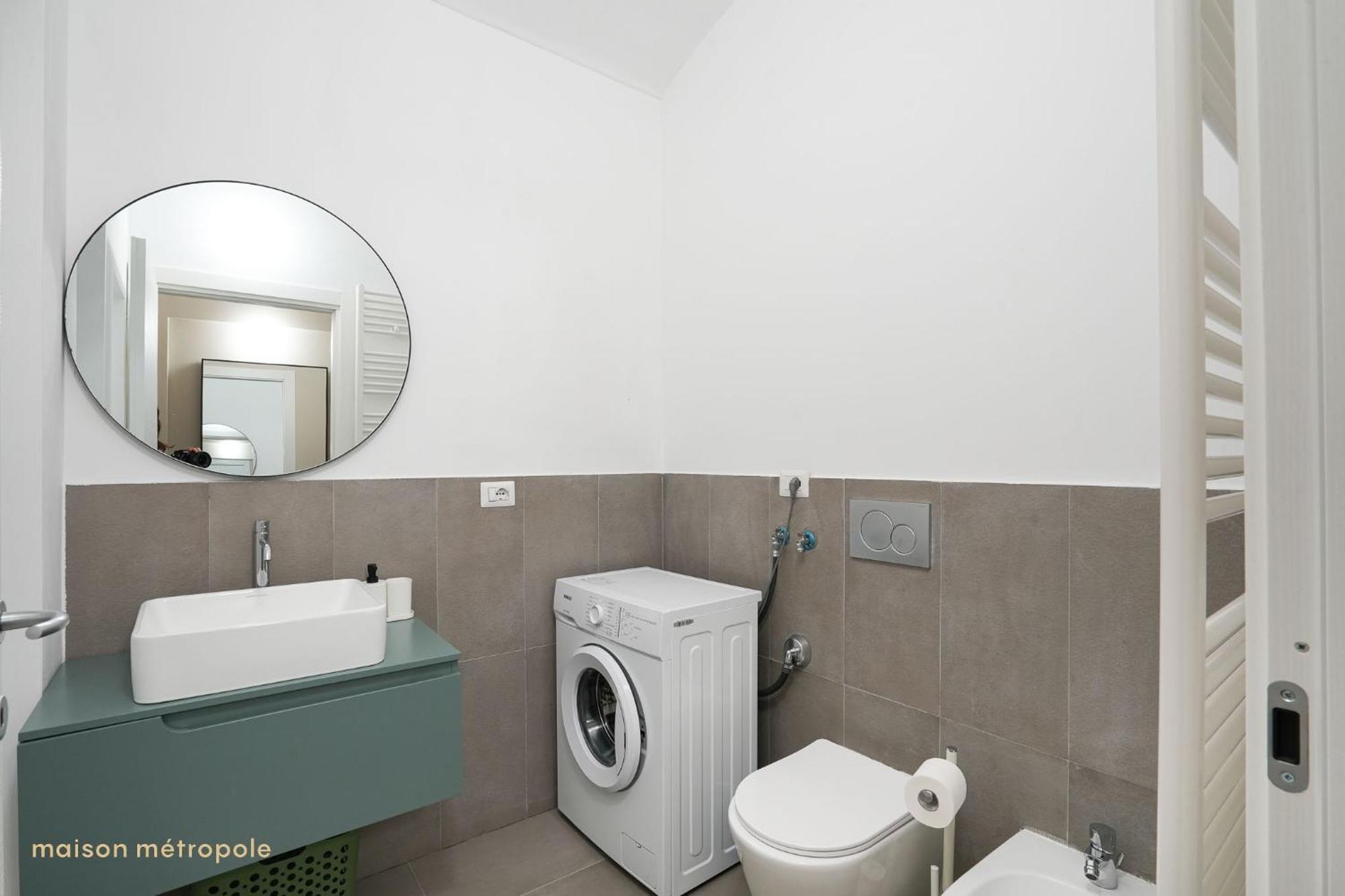 White Oasi, Trilocale Con Balcone * Turin