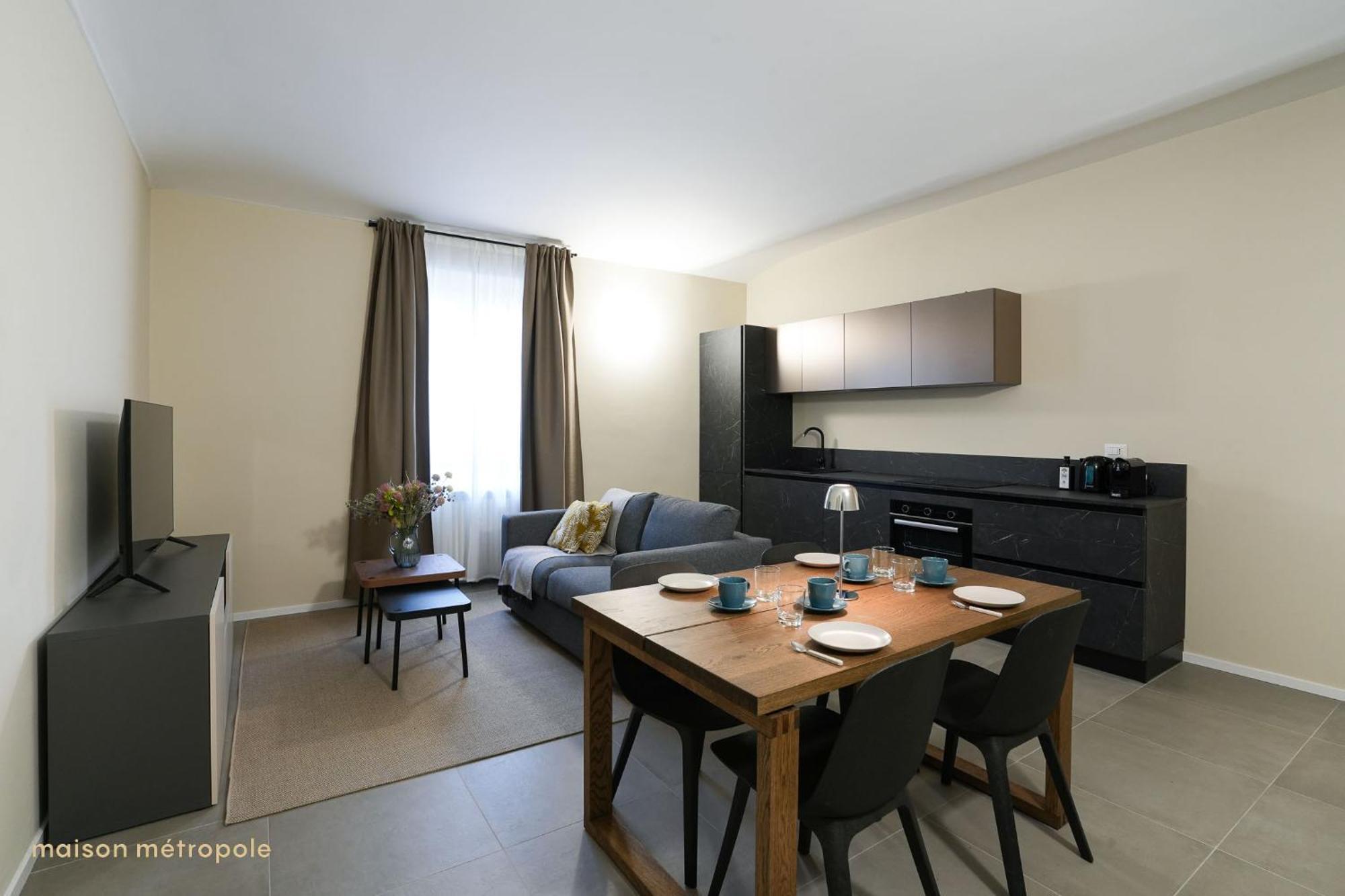 White Oasi, Trilocale A