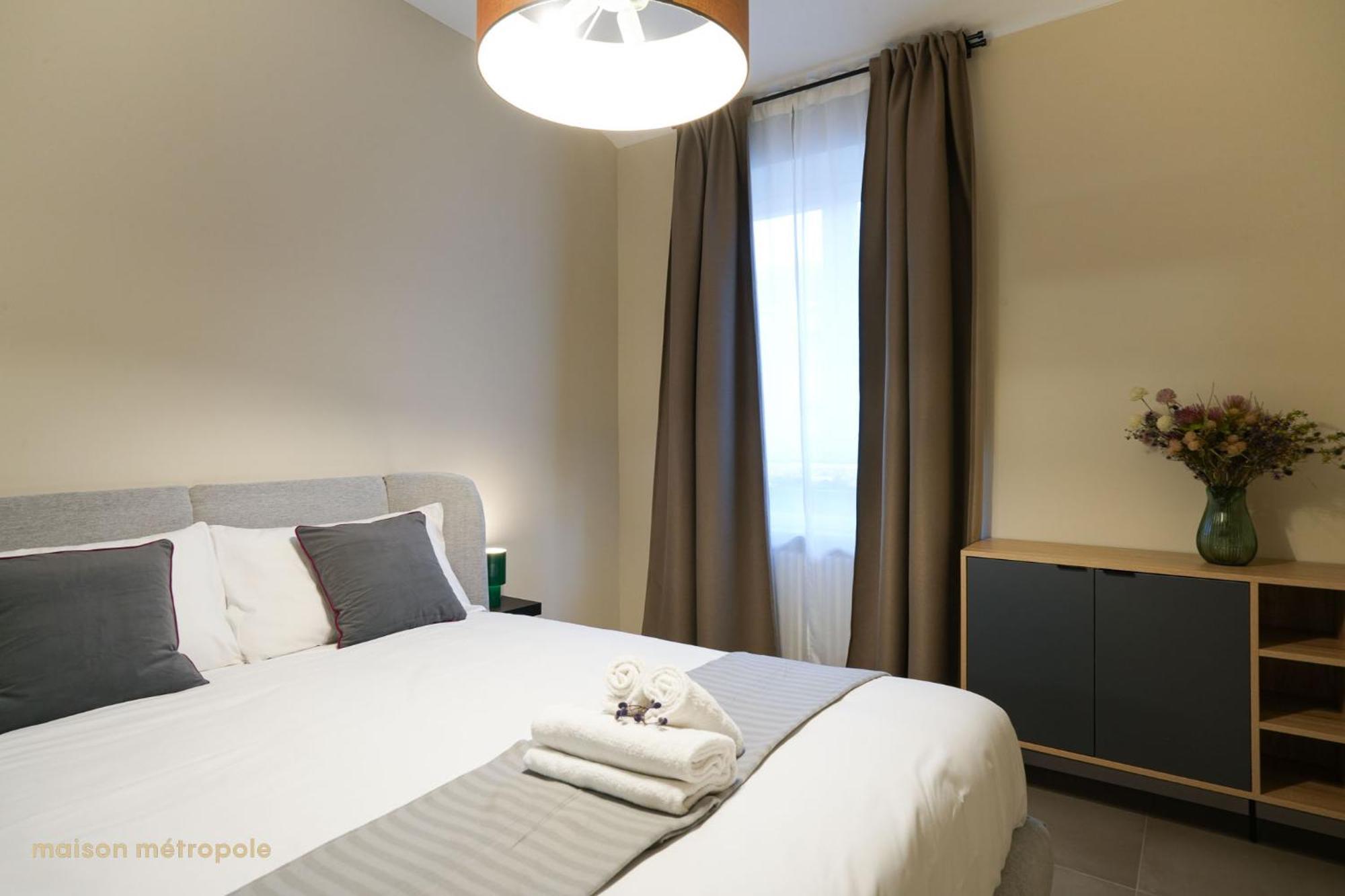 White Oasi, Trilocale A Turin